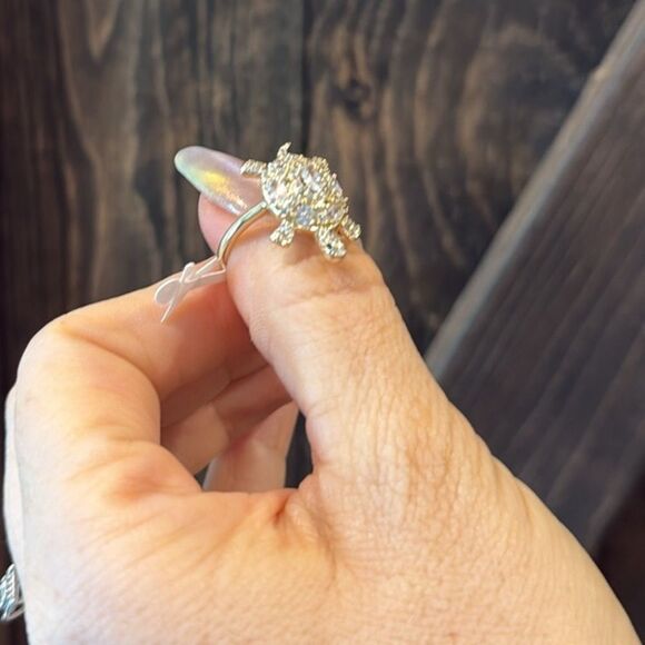 Elegant 14K Gold Plated Zirconia Turtle Ring - Picture 7 of 9